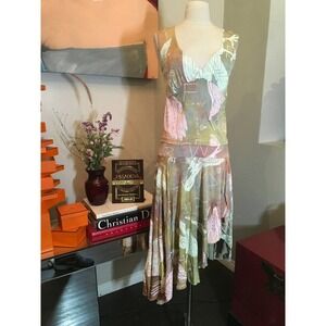 The People of the Labyrinths Green Top Skirt Set